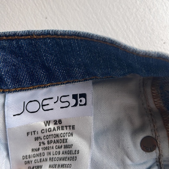 Joes Jeans with holes and distressed - Picture 2 of 4